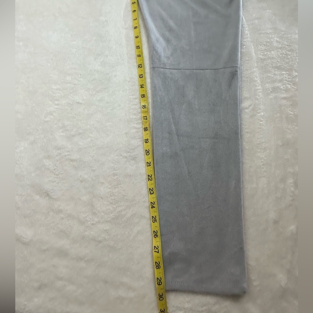 NWT Chico's Ultimate Fit Gray Stretch Faux Suede Women's Pull on Jeggings Size 1 - Picture 10 of 11